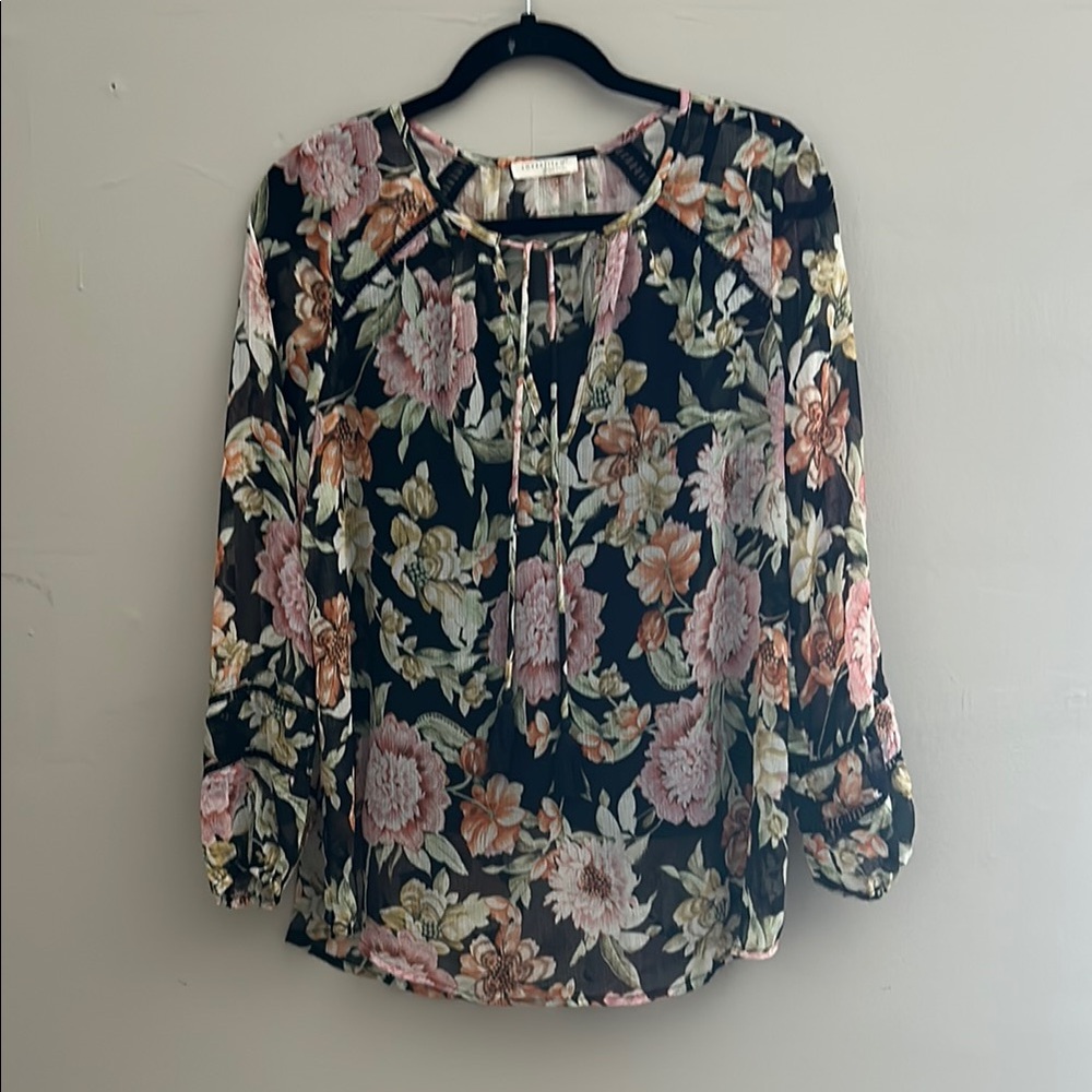 Lovestitch Pink and Blue Floral Blouse Relaxed V-Neck